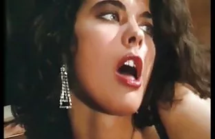 XXX زن و شوهر جوان از دانش آموزان سایت ها سکسی رابطه جنسی در نیمکت
