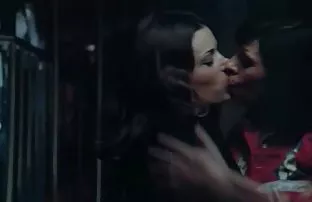 XXX و چه یک گربه او! آبدار و گوشتی معرفی سایت سکسی برای موبایل مرز های خنده دار مردم است. آلت تناسلی مرد وارد هموار حتی صحبت می کند تا به آرامی در آن است.