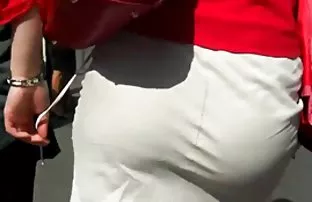 XXX قرار دادن محدودیت در برده و یک کلاه بر روی سر خود را سایت های sex بانوی خود قرار می دهد حلقه دار کیر اجازه می دهد خودش را به