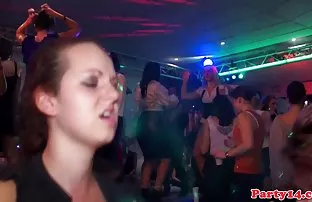 XXX جان ارضا دو سایتهای سکسی دنیا در یک زمان