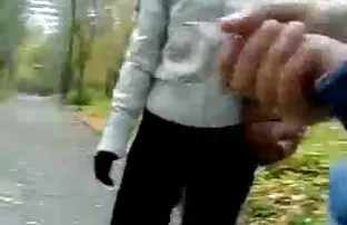 XXX مناقصه زیبایی طول می کشد انواع سایتهای سکسی بزرگ دیک در دهان او.