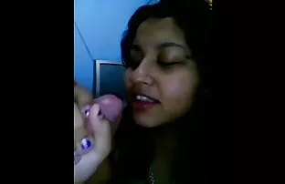 XXX مرد قرار داده و سگ با سخت پوستان و سنبله بر سایتهای پخش فیلم سکسی روی لوزه ها